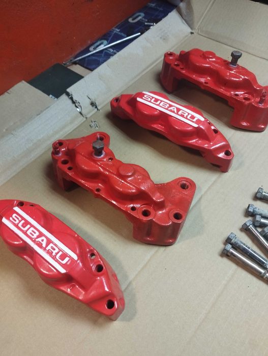 Продам передні суппорта Subaru wrx