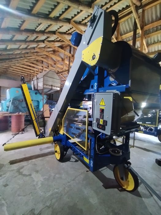 Зерно очисна машина Овс 25(віялка)з реставрації