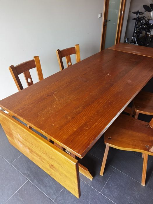 Mesa de pinho maciço extensível