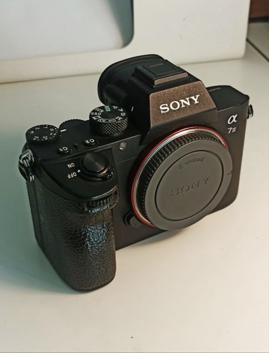 Sony a7 III como nova