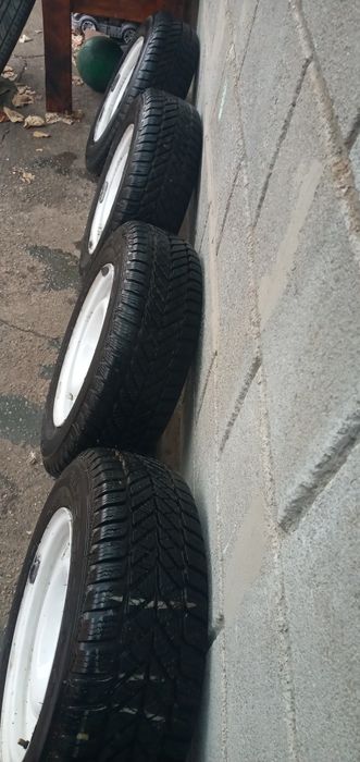 Продам комплект зимової резини р13