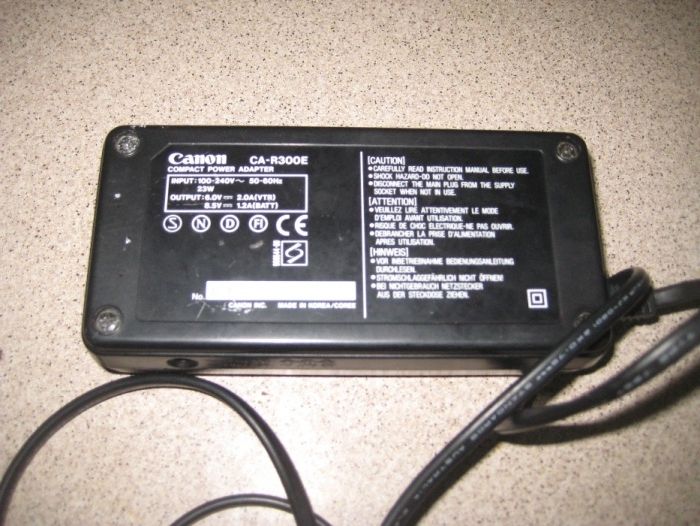 блок питания-зарядное для камеры canon ca-r300 + ЕСТЬ ЕЩЕ