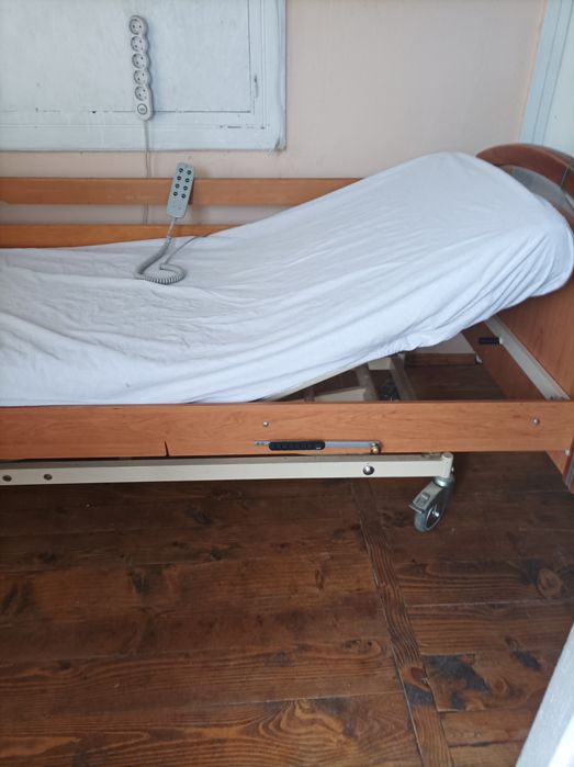 Ліжко з електроприводом