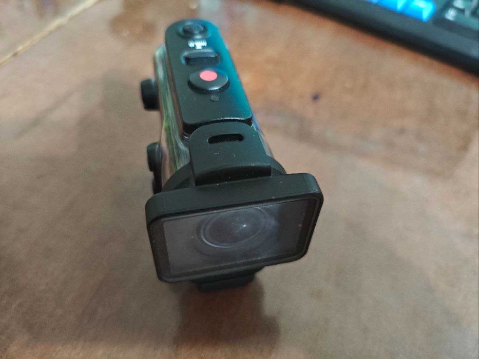 Экшин камера Sony HDR-AS50 + Водонепроницаемый аквабокс