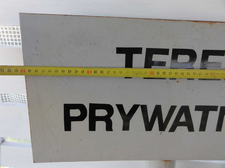 Metalowa tablica informacyjna "Teren prywatny"