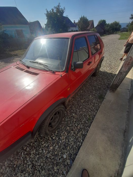 Продам авто вольцваген гольф 2.авто в ідеалі ціна 45000або обмін