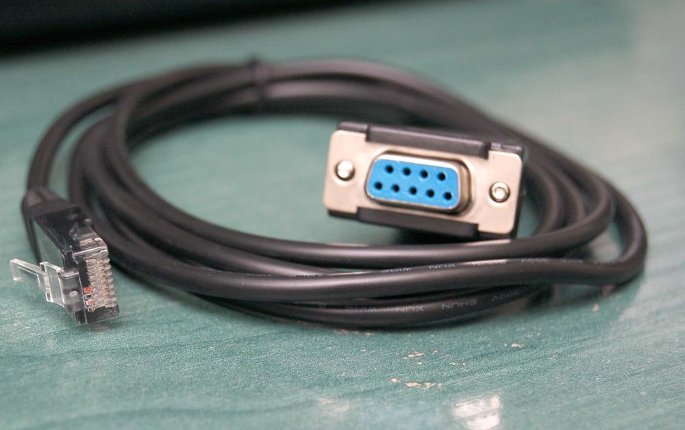 Кабель для передачі даних RJ45 to RS-232 (F) новий