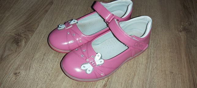 Pantofelki, buty do sukienki (18,5 cm)