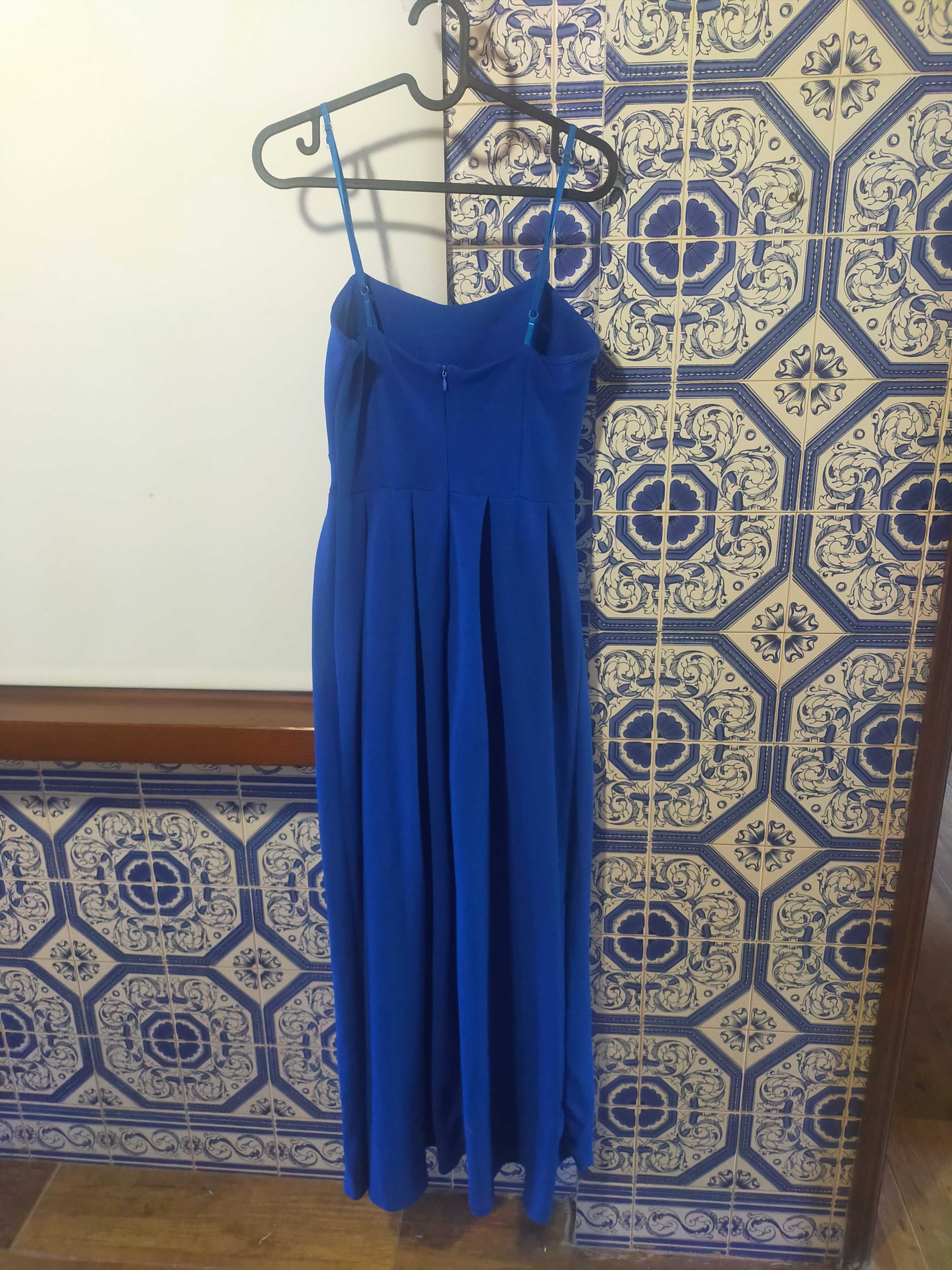 Vestido azul comprido