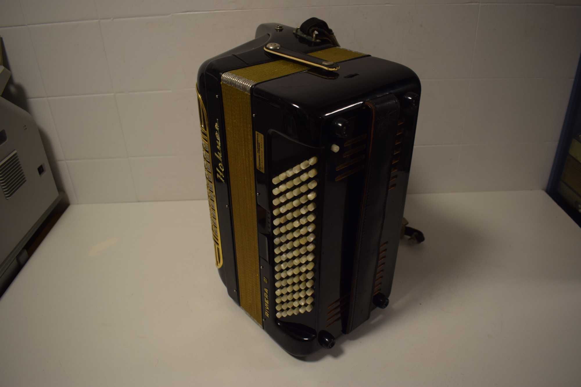 Acordeon Hohner Riveira III 3 Voz, 95