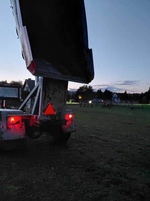 Sprzedam przyczepę budowlaną wysokiego składowania(wywrotka,koleba)