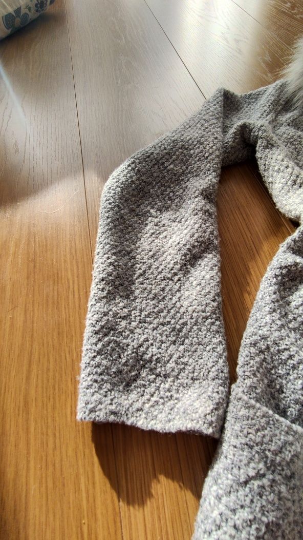 Kardigan sweter narzutka z futerkiem ciepły