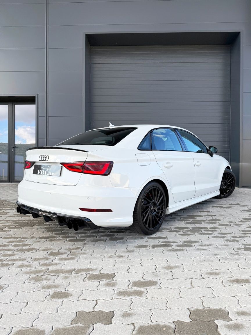 Audi A3 limousine SLine LooK RS3