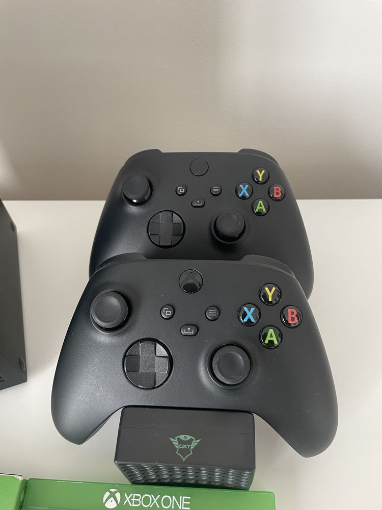 Pady xbox series x,s ładowarka akumulatory