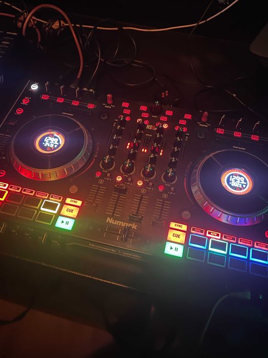 Kontroler DJ Numark NS6 II Serato 4-kanałowy
