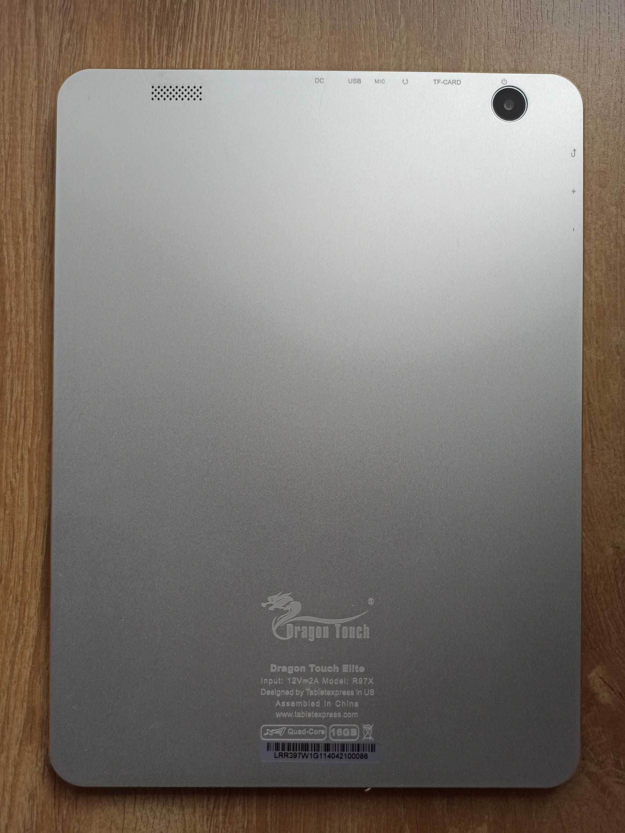 Tablet Dragon Touch R97x Platinum Series z etui/klawiaturą - [USA]