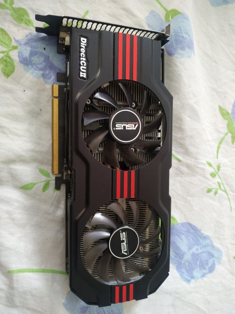 Видеокарта GTX 560Ti