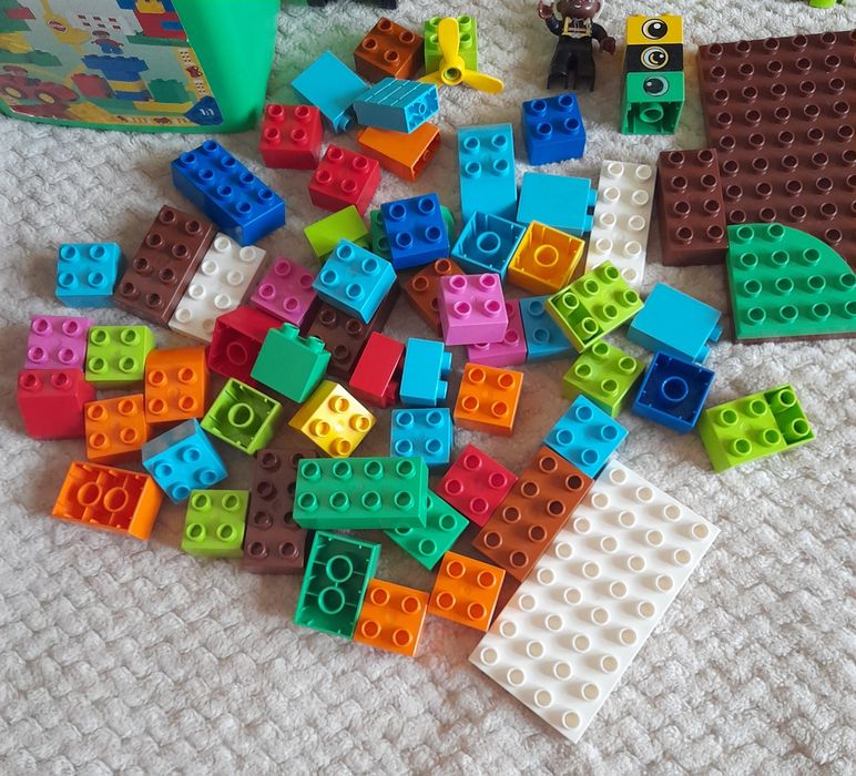 Lego duplo оригінал 2 набори + відерце з кубиками