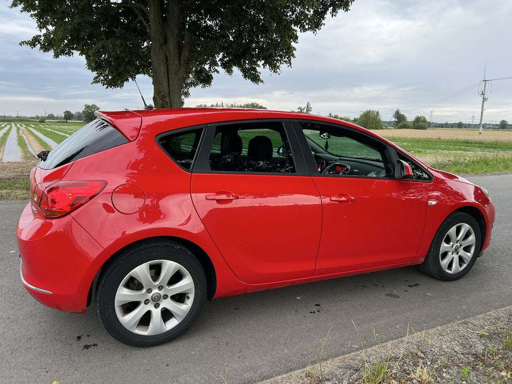 Opel Astra J 2014r