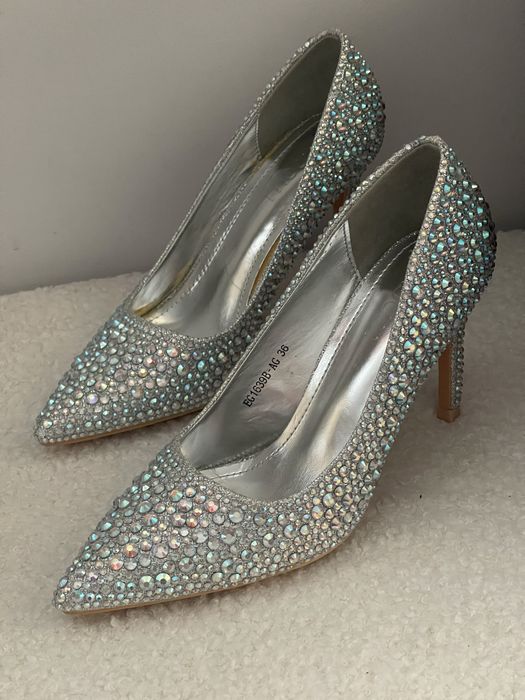 Buty szpilki cyrkonie