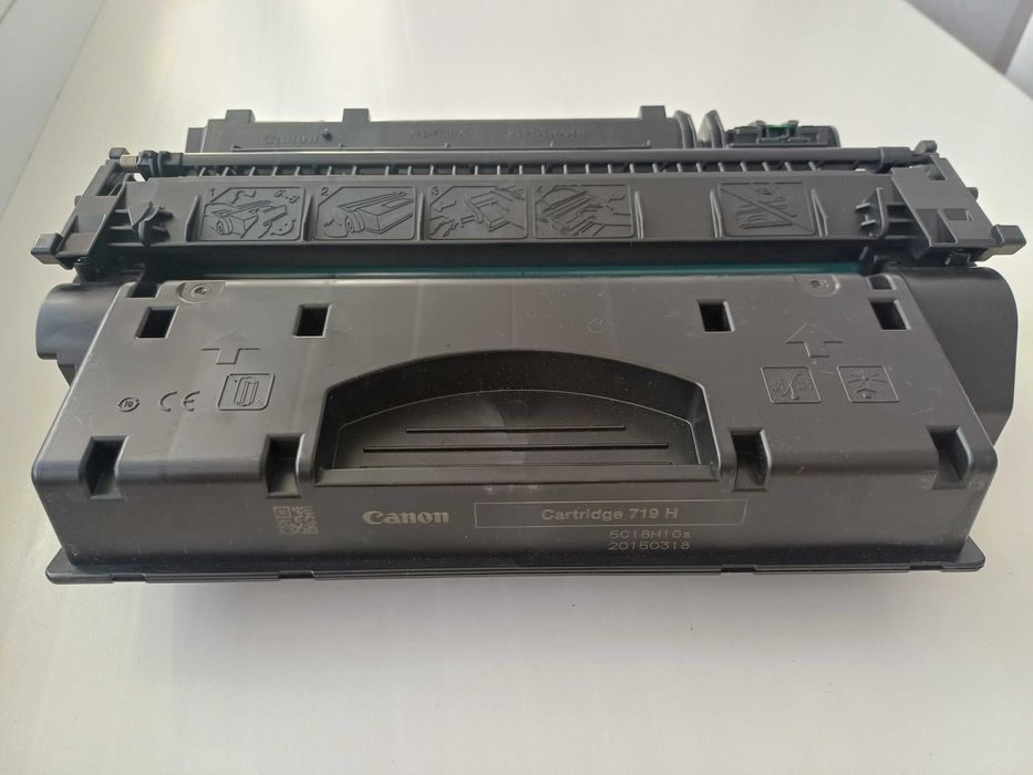 Картридж оригінальний зі збільшеним об'ємом  Canon 719H першопрохідний