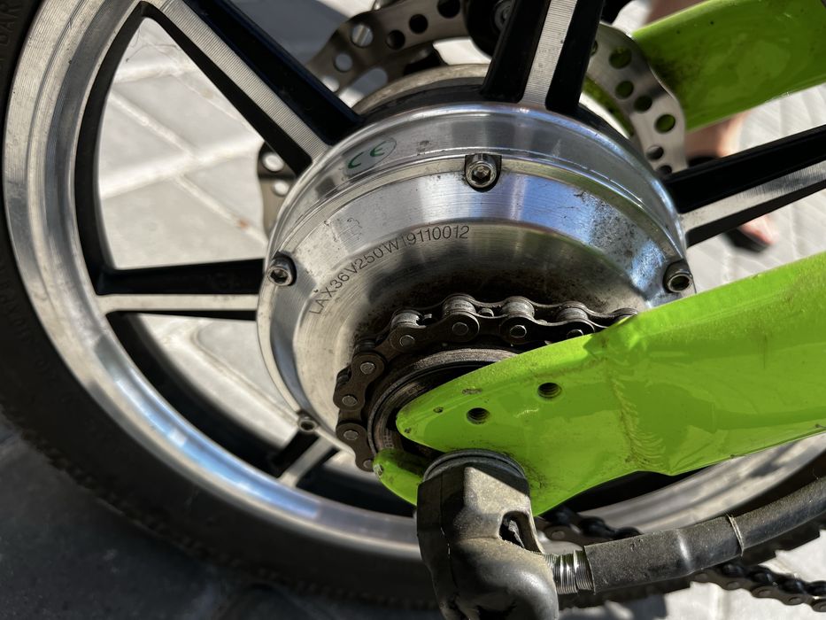 Maxxter mini електровелосипед складний батарея tesla