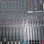 Mikser mixer ALLEN&HEAT 20 in, 6 aux, Case profesionalne w cenie