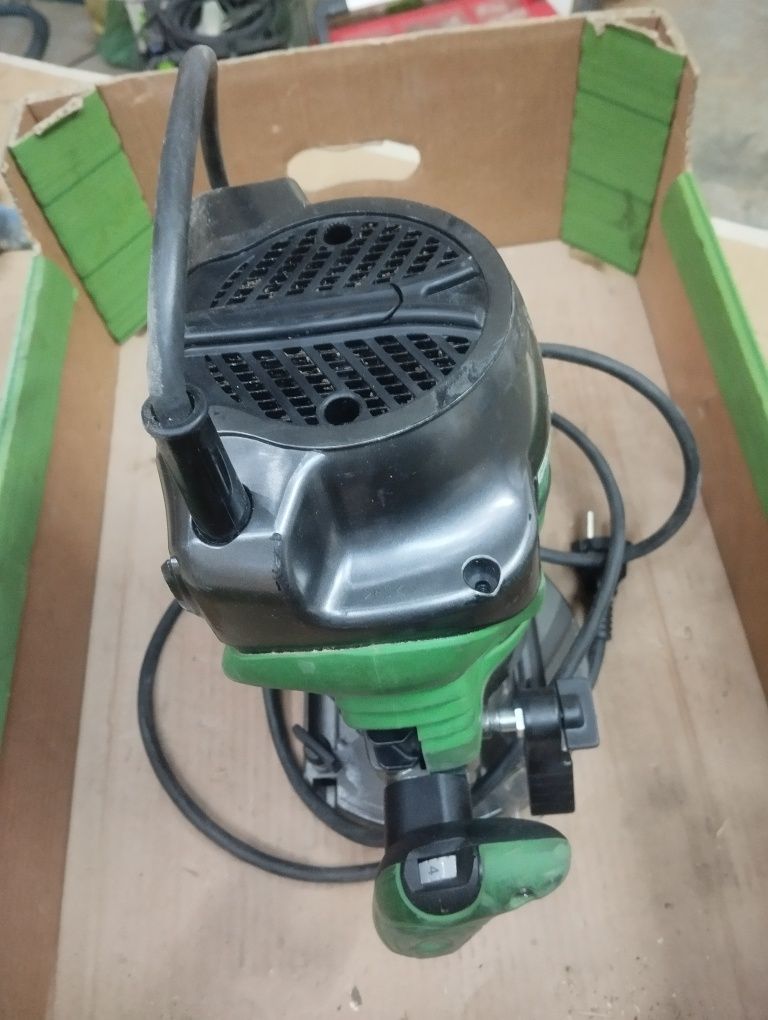 Sprzedam frezarke hikoki