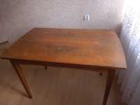 Stół drewniany do oddania