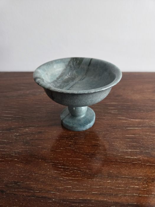 Taça em pedra mármore