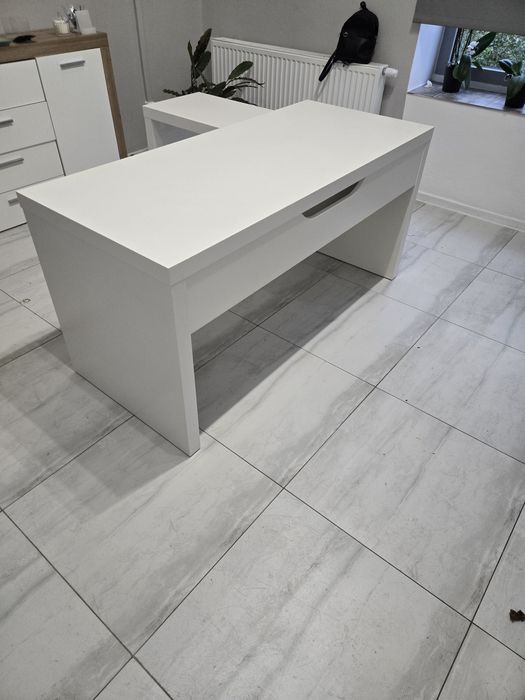 Biurko malm ikea jak nowe