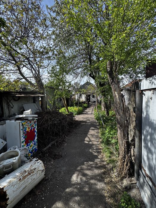 Будинок ділянка Лютнева