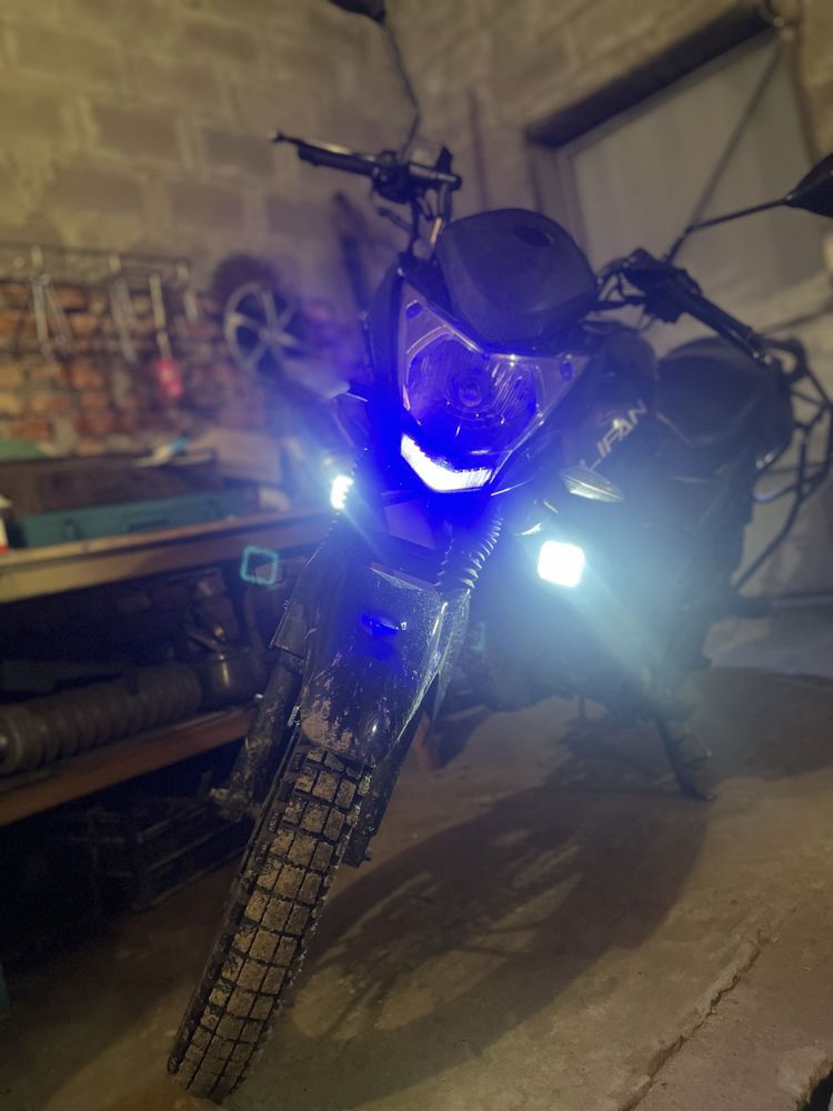 мотоцикл Lifan cityr 200
