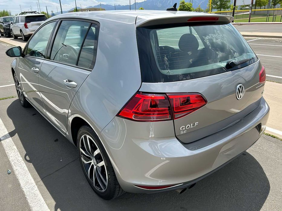 Volkswagen Golf      2016