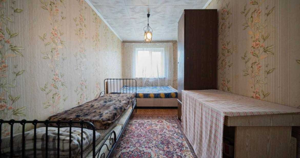 Продам 2к. Драгоманова 42 Дарницький р-н