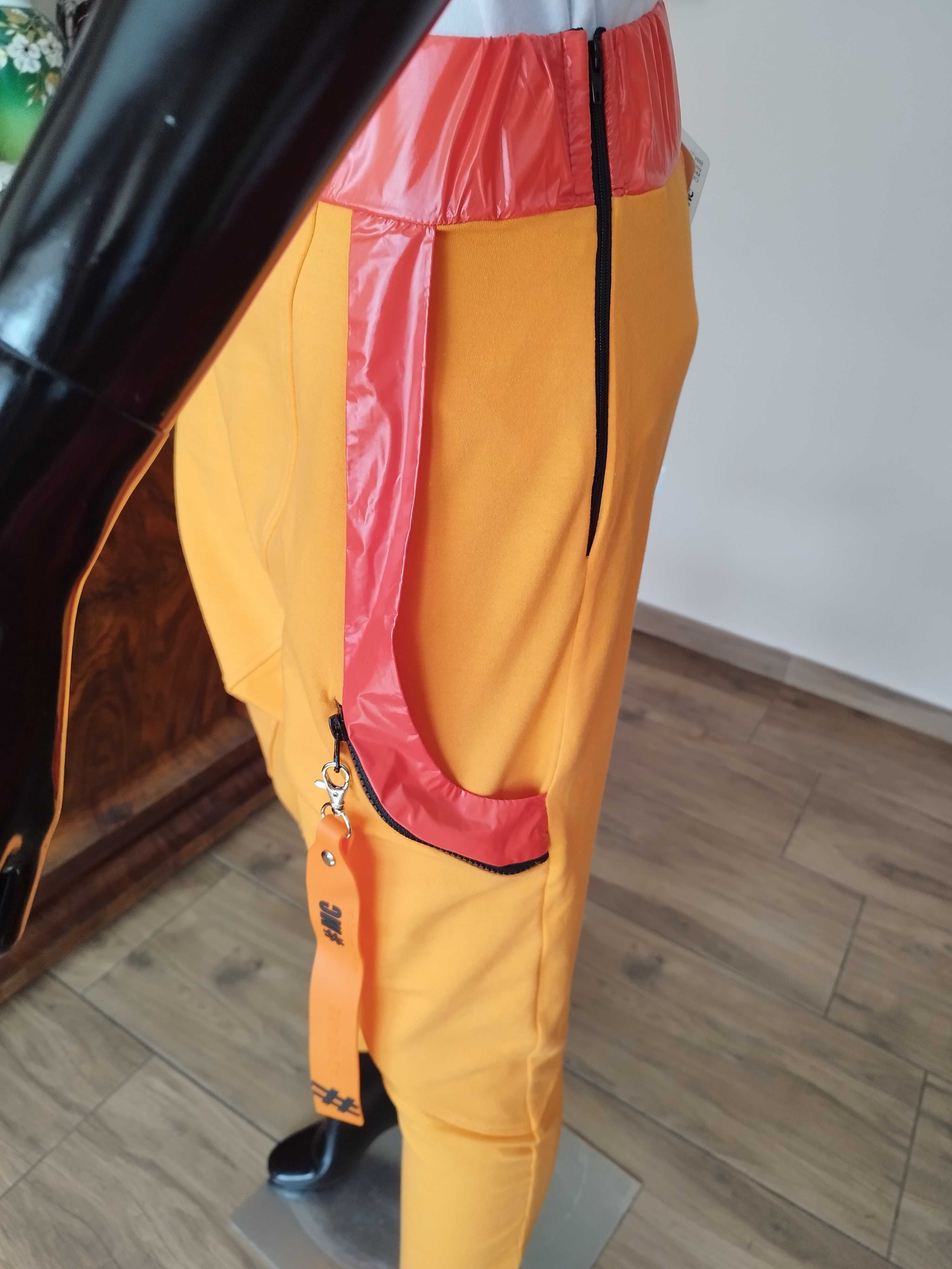 %_MISS CITY_spodnie sportowe/dresowe_baggy_pomarańczowe_S/M