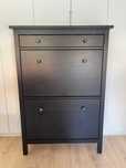 Sapateira Hemnes IKEA preta