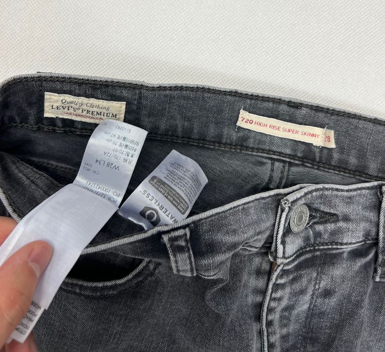 Spodnie Levi’s 720 High Rise Super Skinny Jeansy Premium