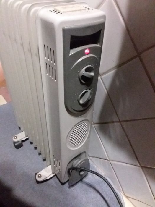 Масляный обогреватель радиатор 9 и 11 секций 2000 W и 2200W