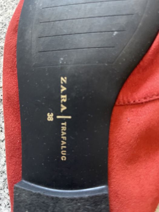 Sapatos zara vermelho em bom estado
