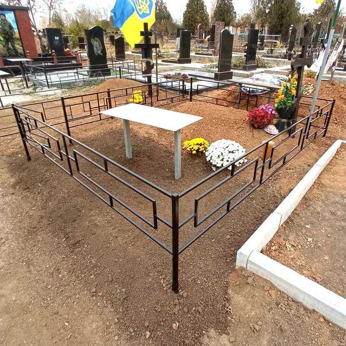 Изготовление недорогих оградок для могил на кладбище - Кривой Рог