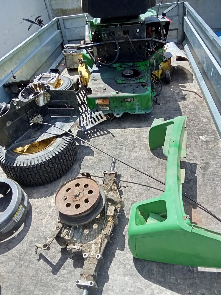 Traktorek kosiarka John deere na czesci