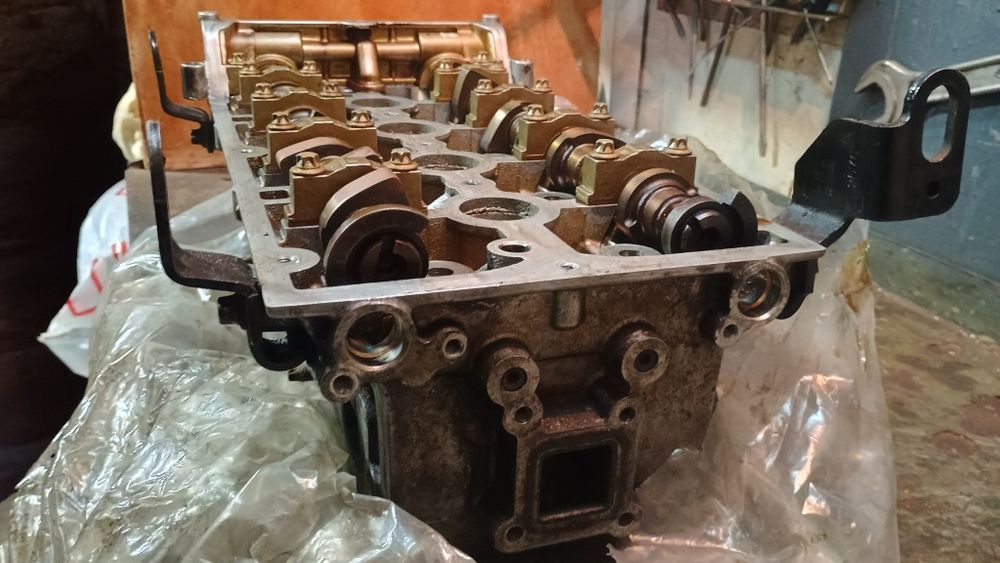 Головка блоку циліндрів в зборі z18xer