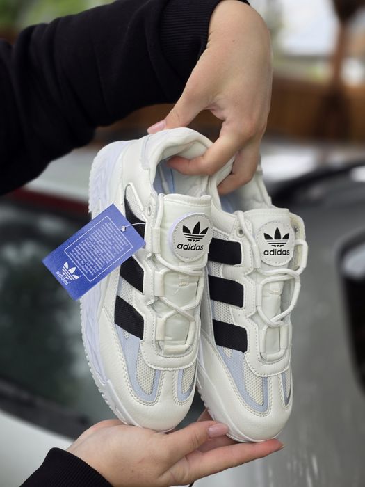 Чоловічі кросівки Adidas Niteball