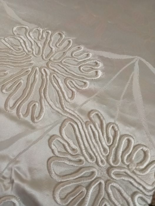 Постільна білизна .Скатертини. рушники