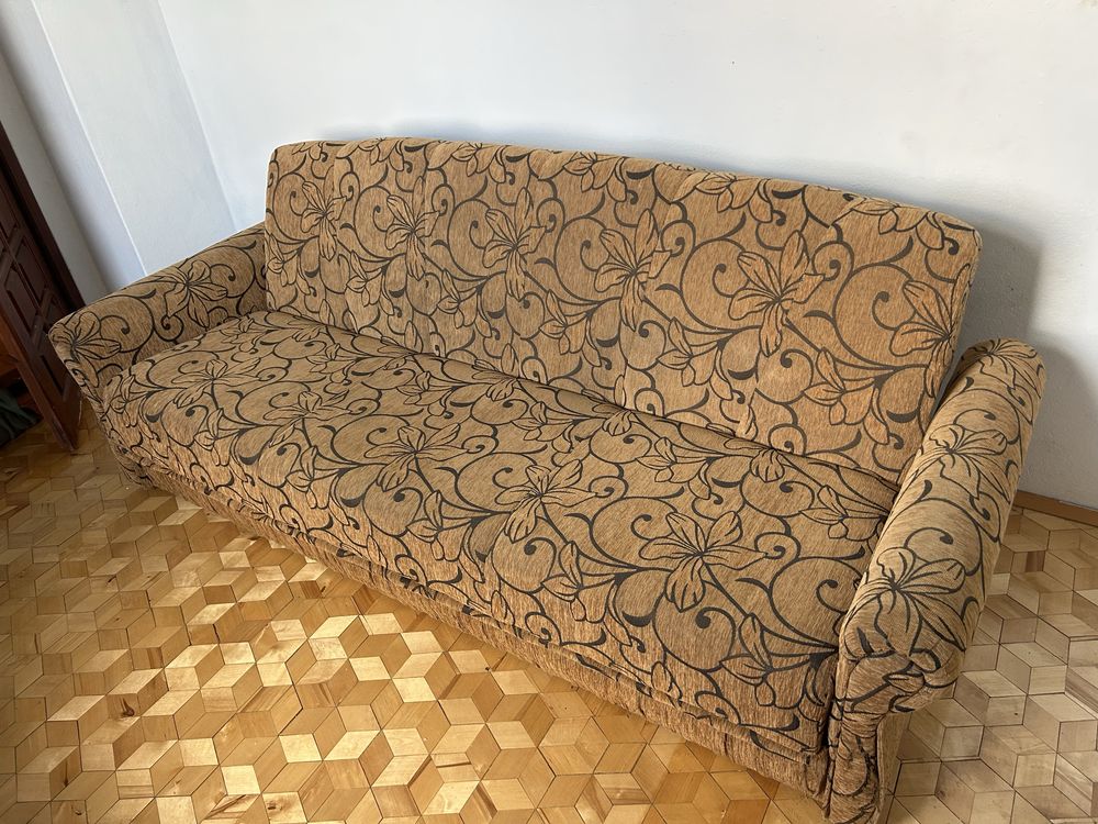 Oddam za darmo 2 wersalki rozkladane
