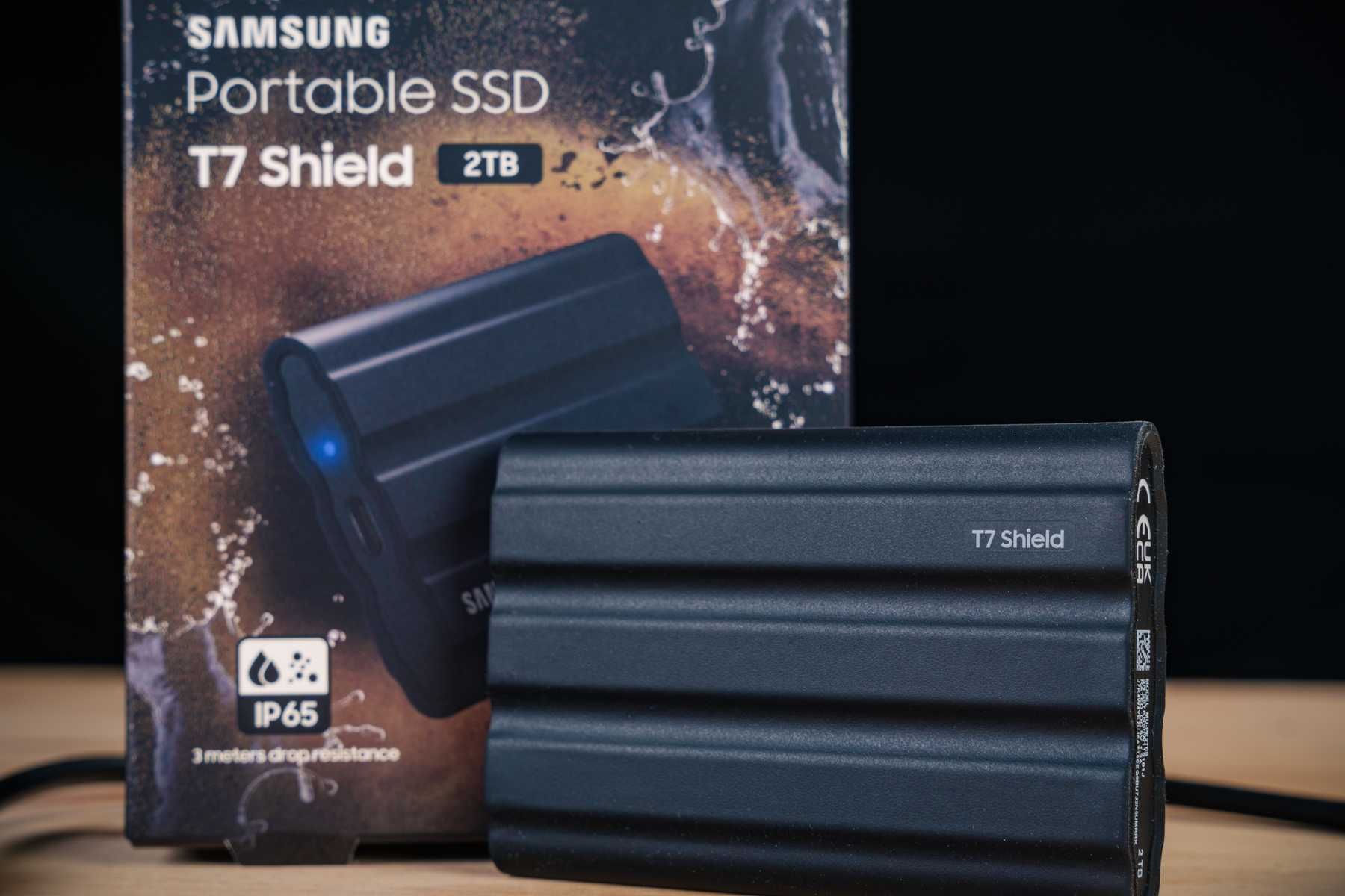 Disco SSD Externo USB-C Samsung T7 Shield 2TB