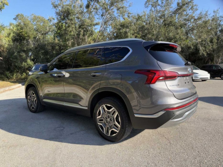 Hyundai Santa Fe Hybrid SEL Premium      2021