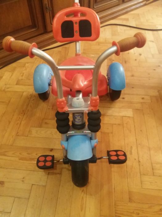 Велосипед с родительской ручкой