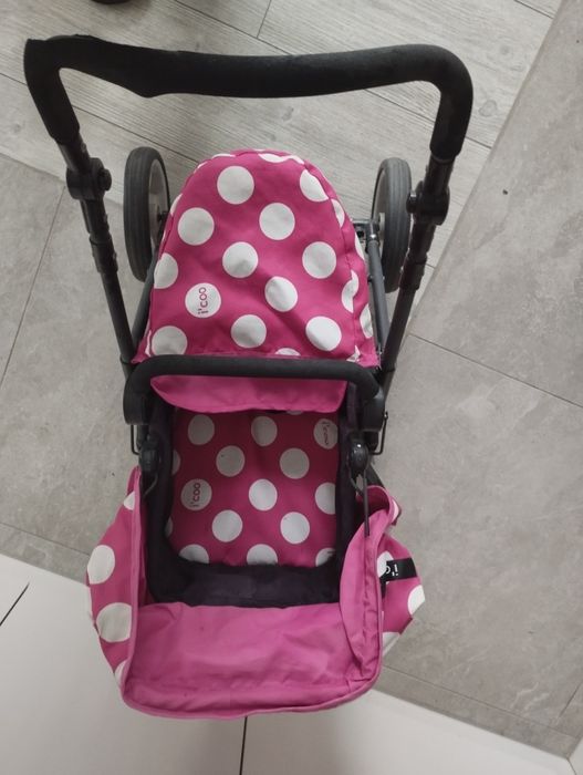 Коляска кукольная